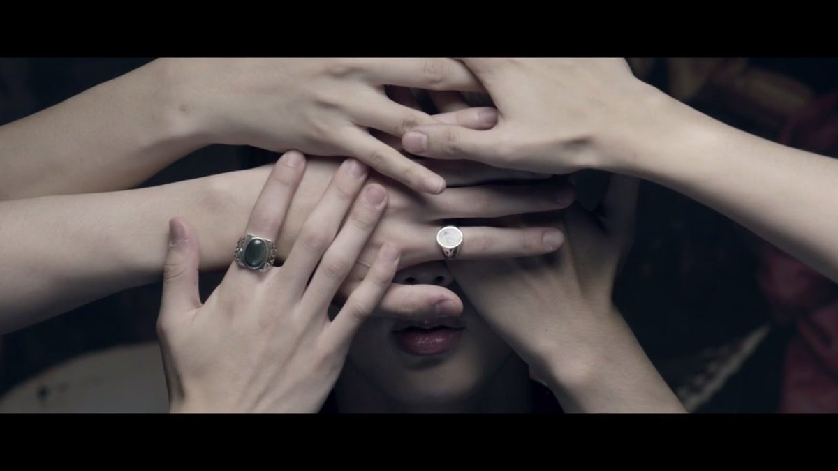 HITMAN_FANBASE's tweet photo. In Fake love mv you can see some hands in the background, exactly like the hands in Blood sweat and tears mv.

#IVOTEBTSBBMAs 
@BTS_twt https://t.co/6CYojWm0LO