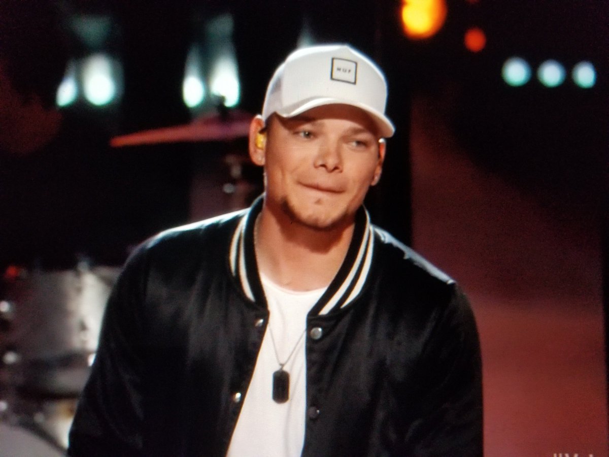 KassyLutz's tweet photo. I swear when it come to these two guys I have Major Heart Eyes for them lol 😍😍 @kanebrown @dak waiting patiently for football season @dallascowboys https://t.co/s5CfjfL3Zl