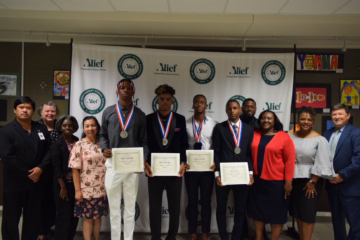 AliefISD's tweet photo. Students were recognized at tonight’s board meeting and we couldn’t be more proud!! #aliefproud #aliefleads #alieflove 2/3 https://t.co/KVsth4HvNA