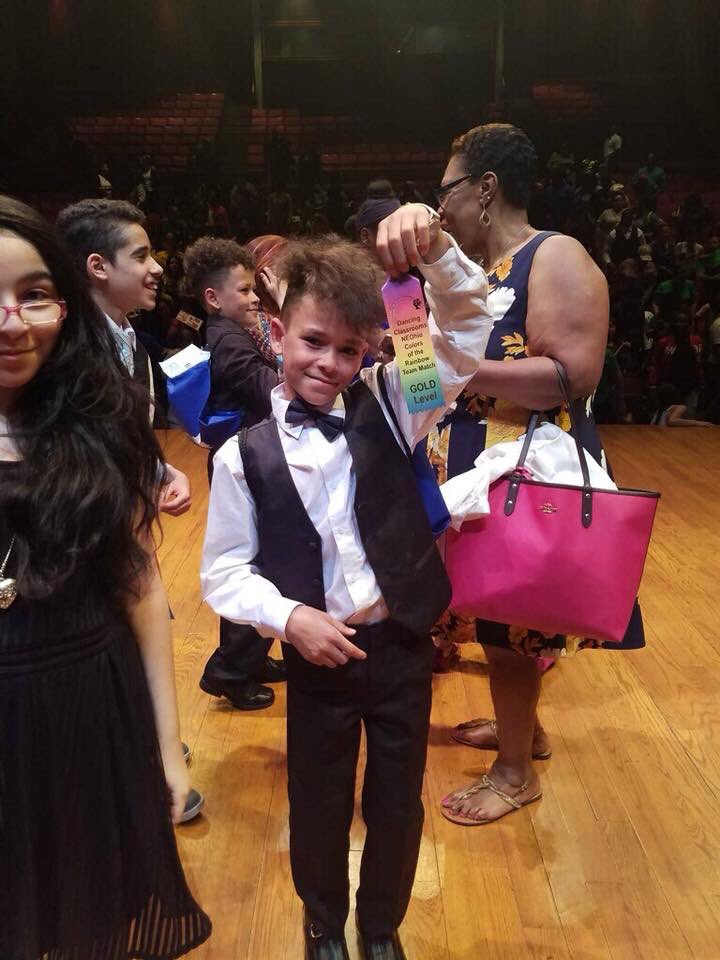 wwflyers's tweet photo. Congrats to our fifth graders who took “gold” for their Dancing Classrooms performance and will compete in the next round on Sunday! Keep dancing, Flyers! https://t.co/uYio1IoPNU