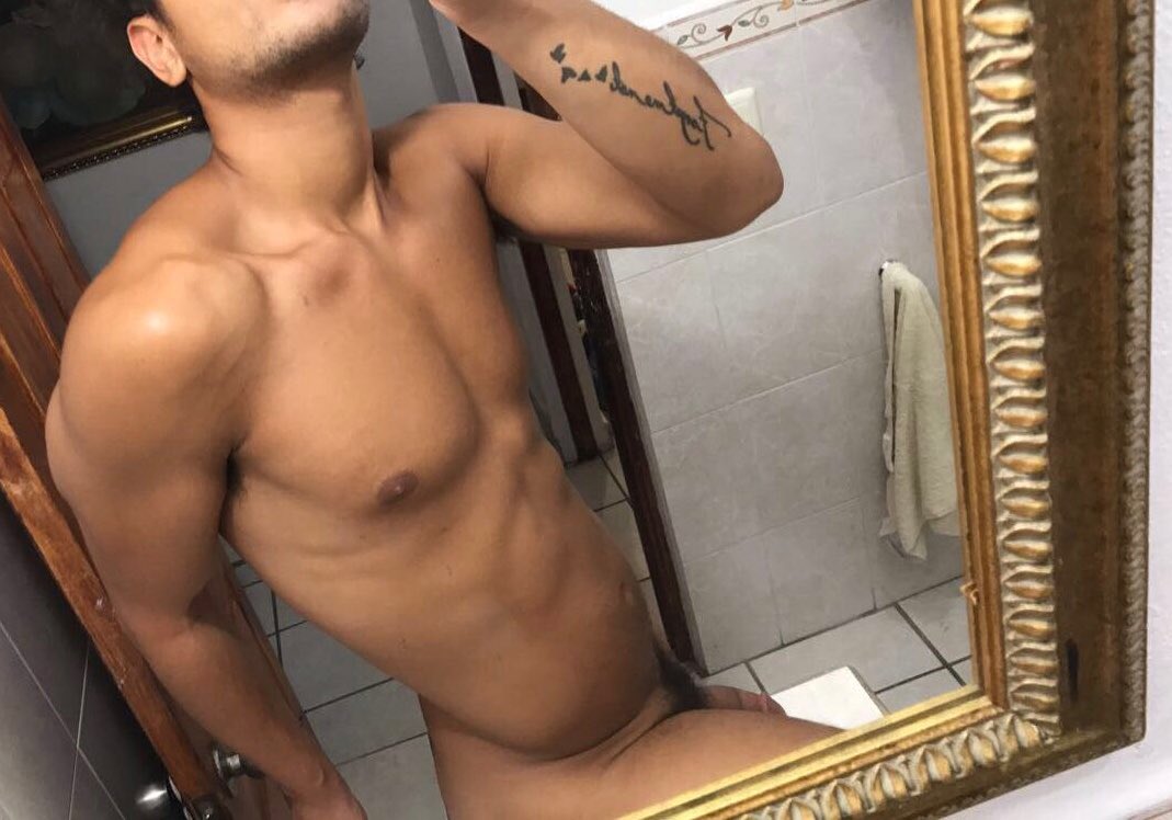 _thisisarjay's tweet photo. Bringing this bod back this summer but BETTER. and it’s gunna be over for you hoes. https://t.co/mYfMZD7kzY