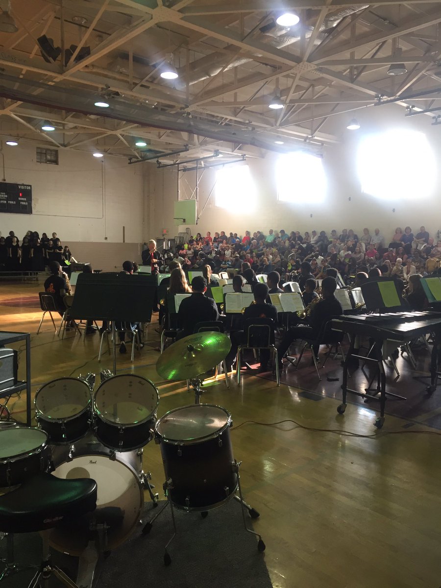 ChargerAp's tweet photo. Our band Rocked the PTSA this evening!!! Great job Mr and Mrs P! #JYMSBAND ⚡️⚡️⚡️ https://t.co/7t5foJROHh
