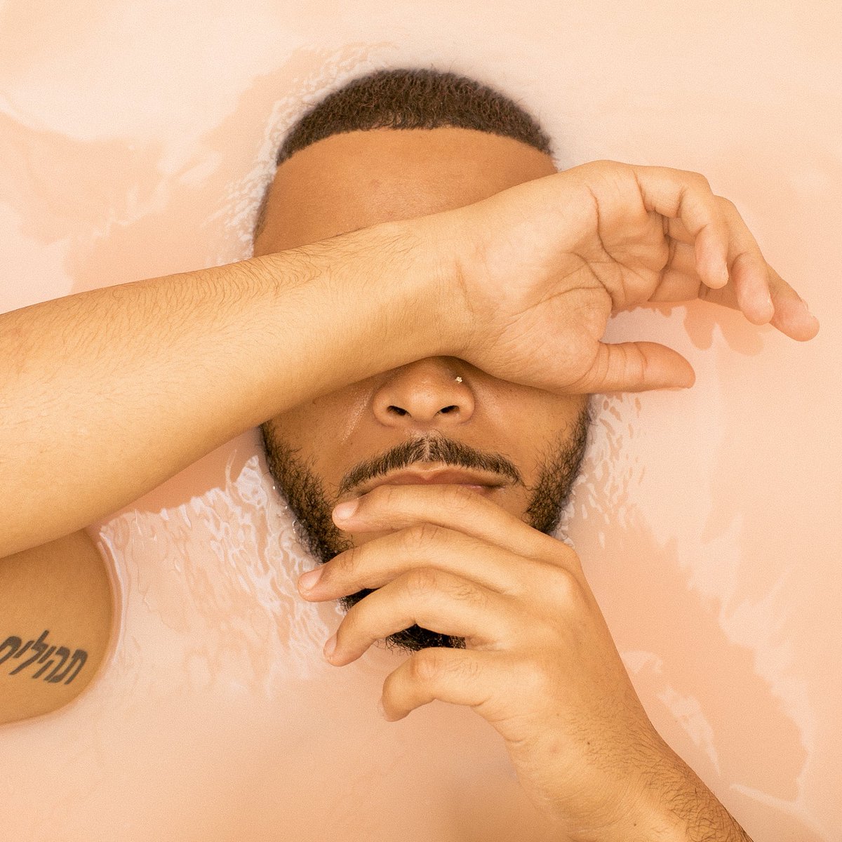 VICE's tweet photo. Photographer @cam_rob celebrates the spectrum of black masculinity: https://t.co/cF0vjCCKur https://t.co/0LKiWMso44