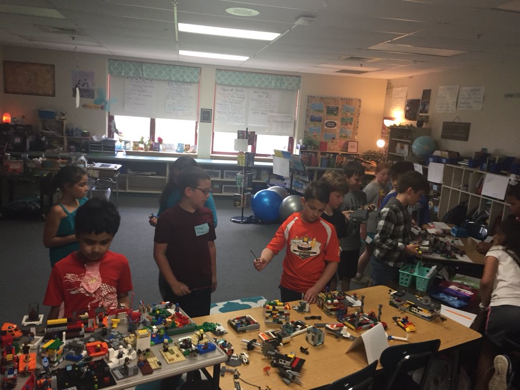 mariamadedis's tweet photo. World of Work Day 1 was a success! #projectbased #studentdriven #interdisciplinary Hands on way to teach economics & the kids drive the whole thing with their classroom businesses! #martin158 #dist158 Yay @LauraKomos @ncrome158 @smeyer_meyer @JenYakimisky Rubsam & Rakosnik!! https://t.co/XPcbE0FFsl