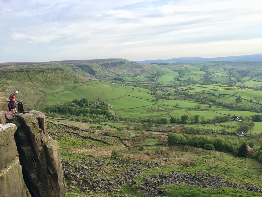 DaveMossTechBod's tweet photo. First outdoor climbing night of the year. Fantastic views at #CastleNaze as always. Great climbing, shredded elbows and the bats were out in force. https://t.co/rQU4Ltzqg1