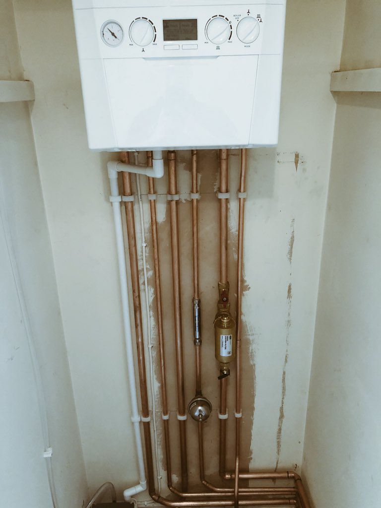 heatingjw's tweet photo. @ideal_heating another happy customer for J&amp;W plumbing well done tommy and mark https://t.co/Hp68e37Vaz