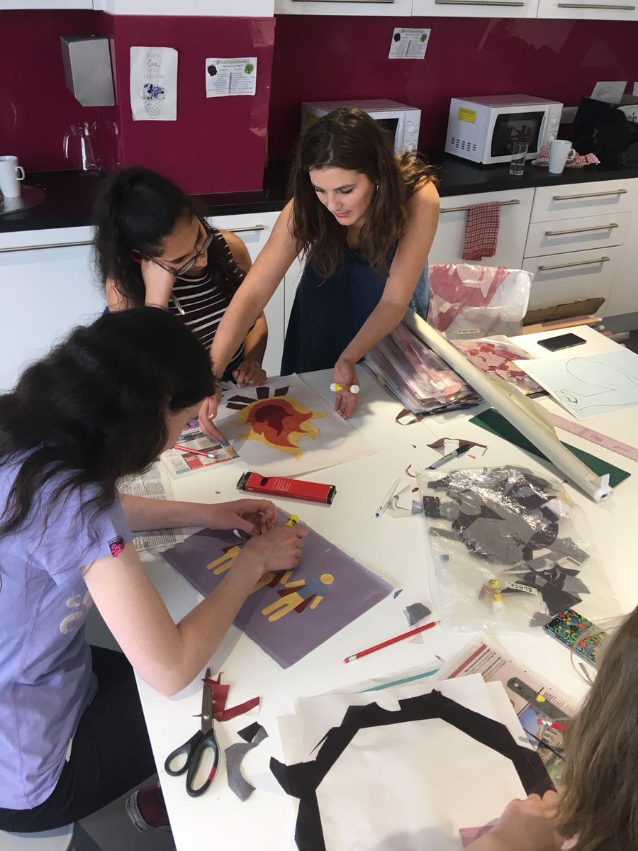 Talented fashion designer @SadieWilliamsUK held a wonderful #PROCESSIONS2018 workshop last weekend with some amazing young women. This is going to be one beautiful banner. 💚💜See examples of Sadie's work at https://t.co/d7HCJ6L1ne. @1418NOW https://t.co/vhn1ykf8UR
