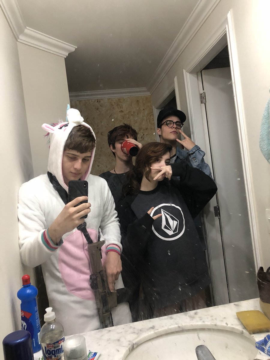GhostUEP's tweet photo. Full set https://t.co/yOJhdBjd9o