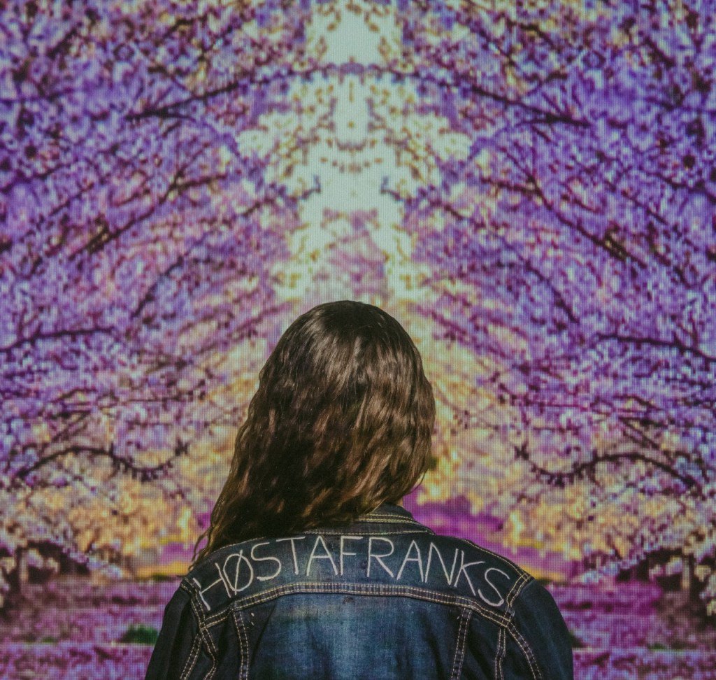 irrrreverente's tweet photo. IRREVERENTE | #EP Regresa el rock &amp; roll a tierras mexicanas con @hostafranks . No te pierdas su EP Arbeyal, que es todo un viaje musical. https://t.co/2koe2L32Tk https://t.co/sL5QS3K9if