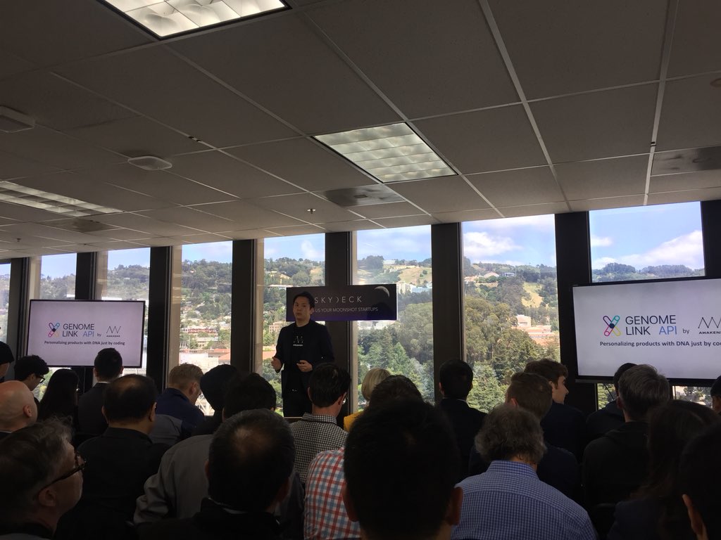lauradfrey's tweet photo. #awakens company expanding personal genomics and hyper-personalized products @SkyDeck_Cal @SVLATAMFund https://t.co/uEyEXE9g5z
