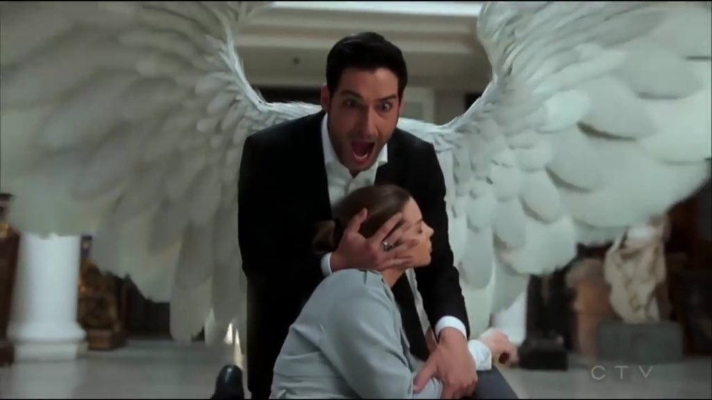 Heyyrobs's tweet photo. @NetflixBrasil Metade do tempo eu fico me perguntando porque caralhos vocês ainda não salvaram lúcifer. a outra metade também #SaveLucifer  #PickUpLucifer https://t.co/VMCY4AdLYM