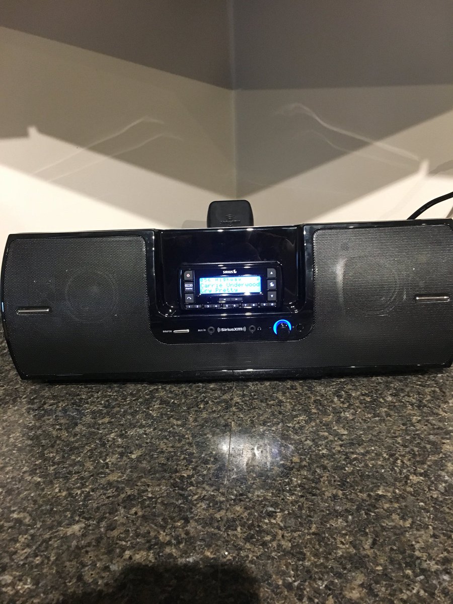 ratkins04's tweet photo. @buzzbrainard no longer going to miss a beat Sirius in the truck now Sirius in the home https://t.co/byy5qJB86Z