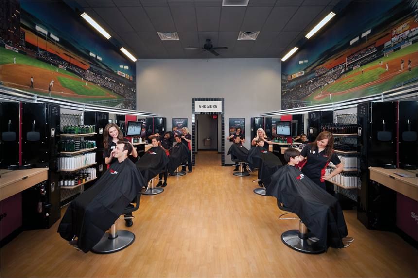 SportClipsTeam's tweet photo. 5 tips for creating a positive and speedy experience for the guy on the go this summer from our own Julie Vargas. #SportClipsStylists #JoinSportClips https://t.co/CAQrDVIhKk https://t.co/O30v0iVIXR