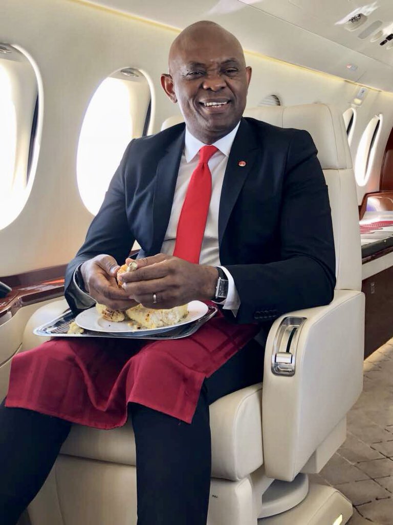 TonyOElumelu's tweet photo. My colleague caught me mid-chew as I was snacking on some corn on my flight to #Abuja today

#TOEWay #travel #corn https://t.co/Uxlxog68mX