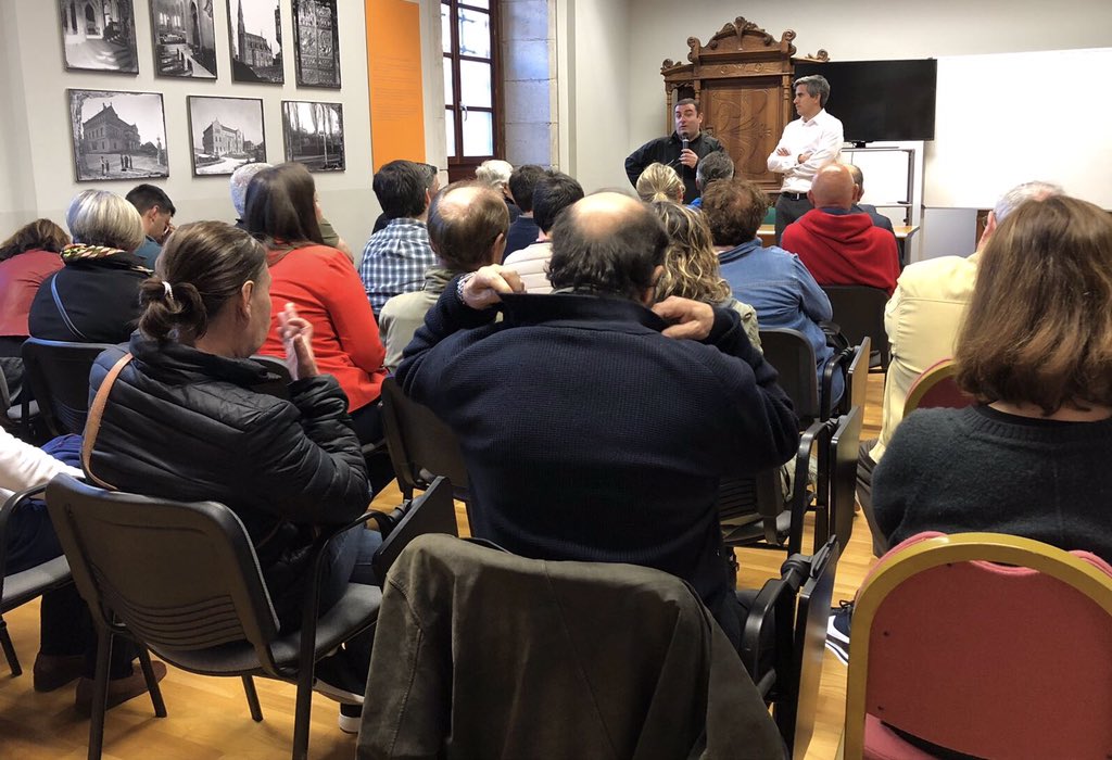 Pablo_Zuloaga's tweet photo. 🌹Gracias a tod@s l@s militantes que me han acompañado esta tarde en #Comillas. El proyecto socialista de #Cantabria lo construimos junt@s, con el trabajo y la participación de tod@s🌹#JuntosLoHaremosPosible  #ConPabloEsPosible https://t.co/ZODHHwFf9Y