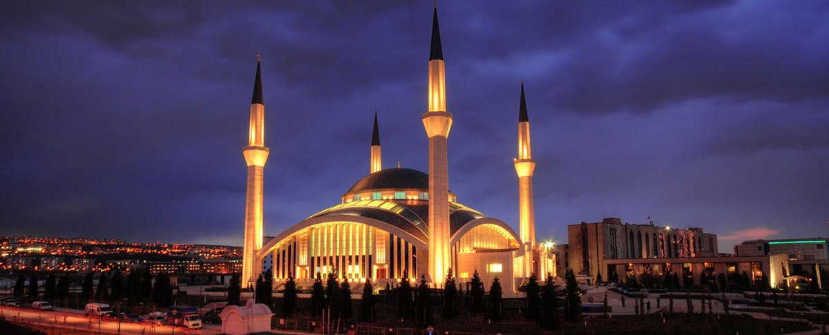 Onbir ayın sultanı Ramazan’ın heyecanını yaşarken Filistin’den gelen acı haberle mahsun olduk.

Rabbim, Ramazan-ı Şerif vesilesiyle ülkemize, İslam coğrafyasına ve tüm insanlığa barış, huzur, bereket nasib eyle..

#HayırlıRamazanlar
#ZulmeLanetKudueseDestek
Kudüsİslamın Namusudur