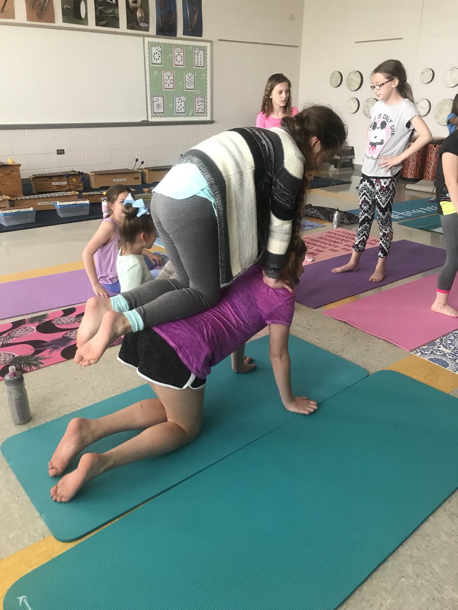 kborowski4's tweet photo. We ❤️yoga! We even had a special visitor today, a parent! #sd113a #RVican #rv113a https://t.co/Iiwf7OhI4e
