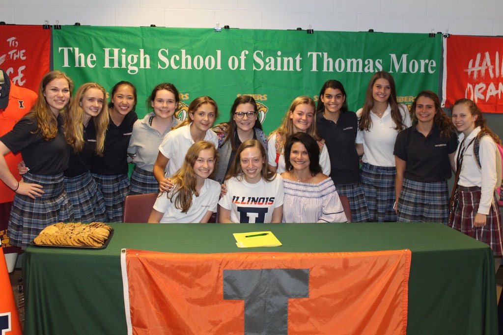 STMoreAD's tweet photo. Congrats Grace!!!! Looks like the letter was a hit!! 😂@Illinois_Alma &amp; @UofI_Illinettes are lucky to have you!! Can’t wait to see you on the field &amp; court!! I L L👏👏👏👏👍👍👍👍👍I N I https://t.co/CCSx0RDbMO