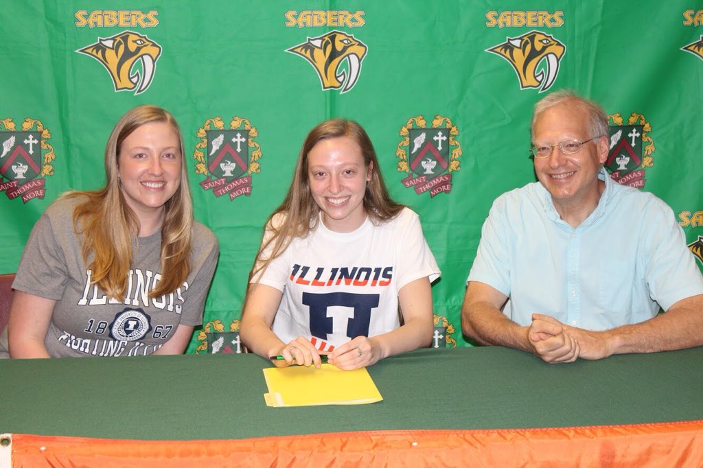 STMoreAD's tweet photo. Congrats Grace!!!! Looks like the letter was a hit!! 😂@Illinois_Alma &amp; @UofI_Illinettes are lucky to have you!! Can’t wait to see you on the field &amp; court!! I L L👏👏👏👏👍👍👍👍👍I N I https://t.co/CCSx0RDbMO