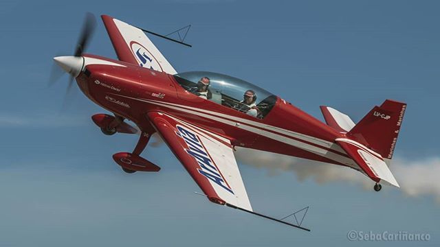 Sebacarianco's tweet image. Marinhas
•
•
•
#extra #extra330 #marinhas #allenvuela2018 #sergiomarinhas #airshow #showaereo #aircraft #avion #aerobatic #acrobacia #avgeek #photography #fotografia #photographer #fotografo #nikon #d3200 #tamron #600mm ift.tt/2L3ZygN