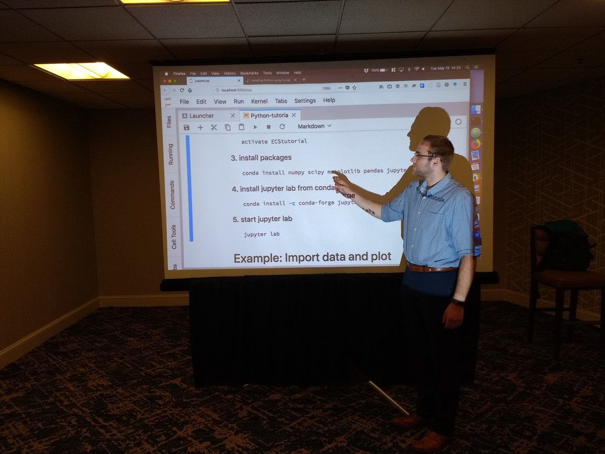 dt_schwartz's tweet photo. #ECSHackWeek is going strong in Seattle. @UW student @matt_murbach started the whole thing last year. Lots of @ECSatUW students here from @uwengineering and @UWArtSci. Thanks go to @ECSorg @UW_CEI @uwescience @USArmy Research Office for support! https://t.co/L5A7qVOMZ8