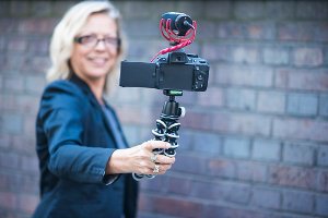 FilmWithPPS's tweet photo. Five Reasons #B2BMarketers Who Don't 'Do #Video' Are Getting Left Behind. https://t.co/Mc0E0dVum0 via @MarketingProfs #videomarketing #videostrategy #videoproduction https://t.co/V0KHv02lPt