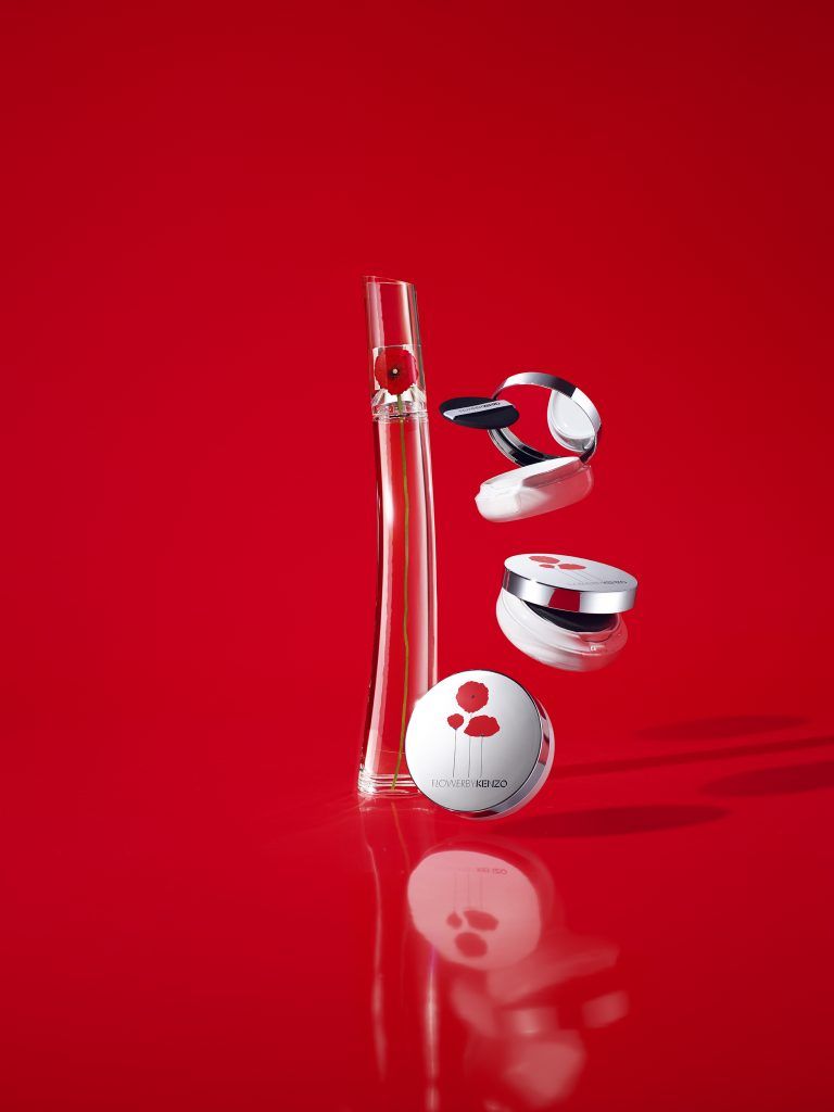 dna_magazine's tweet photo. ❤️ @KenzoParfumsMex creó un diseño nuevo totalmente innovador que contiene el primer perfume #FlowerByKenzo en su versión en gel | #dnabeauty #dnaloves https://t.co/ag8LfPPVid https://t.co/CZBEuCOSvg
