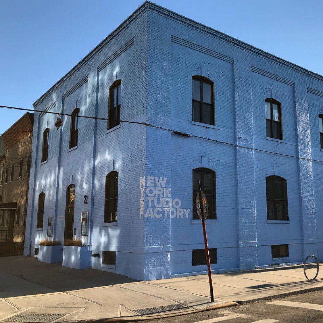 treehong's tweet photo. I’m thrilled to announce that I’ve been selected as the official Artist in Resident at the @NYSTUDIOFACTORY over the summer! They’re giving me a free studio space during June &amp; July for my Origami work. Then they will feature my solo show at the program! https://t.co/APUNCy0pR8