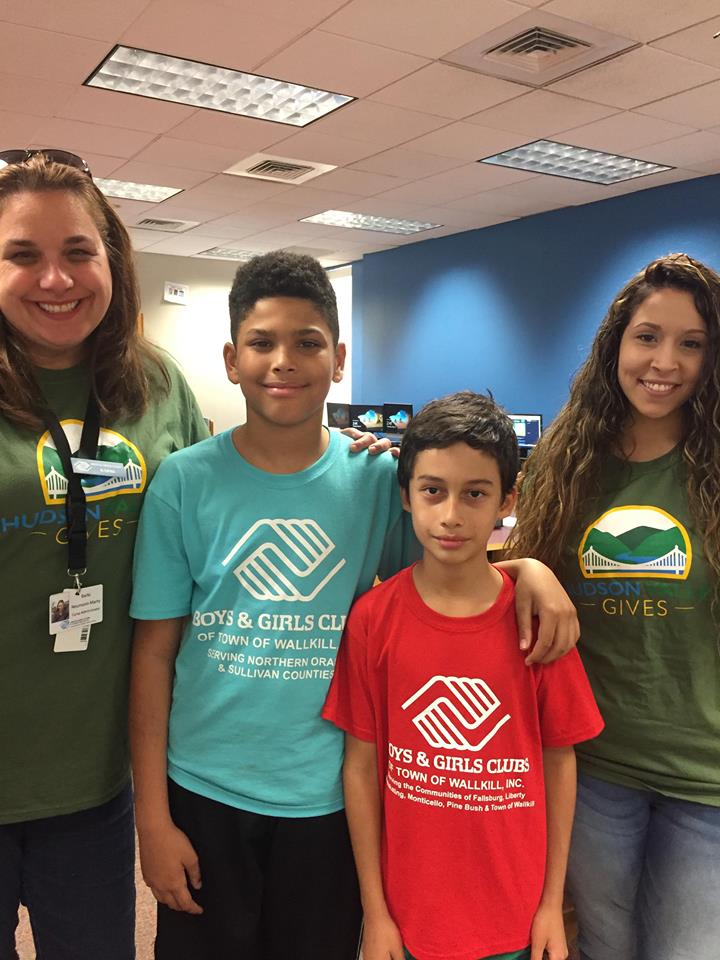 TOWBGC's tweet photo. Let's face it, we love a #HVGivesSelfie since we LOVE our Clubs! We hope to win $500 for our Clubs by posting our #HVGives support! Don't forget to donate TOMORROW to #HelpSendAKidToCamp! #GiveWhereYouLive #SummerFun https://t.co/TYhUhKAW52 https://t.co/HlY9zxUxu9