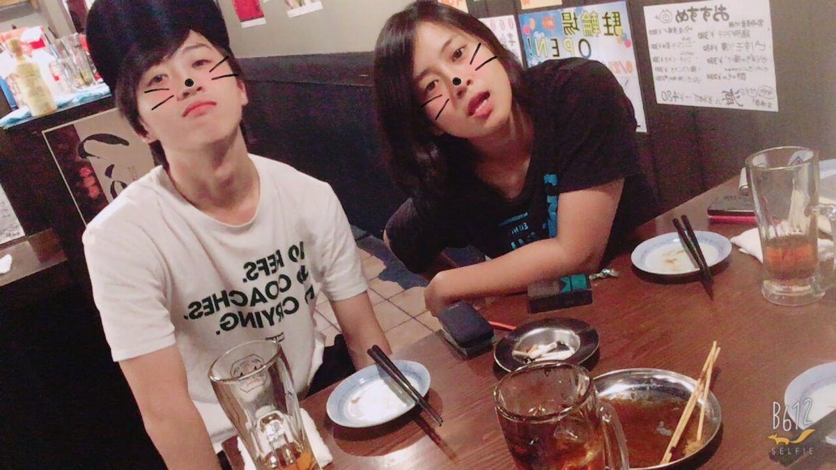 yuiyui_002's tweet photo. だいすきなお二人さん！！
一年おめでと😚💖
これからもうちのパパママとしてずっとよろしくね(笑)(笑)１枚目初さっくさんの日(笑)
いつのって感じの写真載せとく(笑)

@Lpwblo https://t.co/dQ4sXougGl