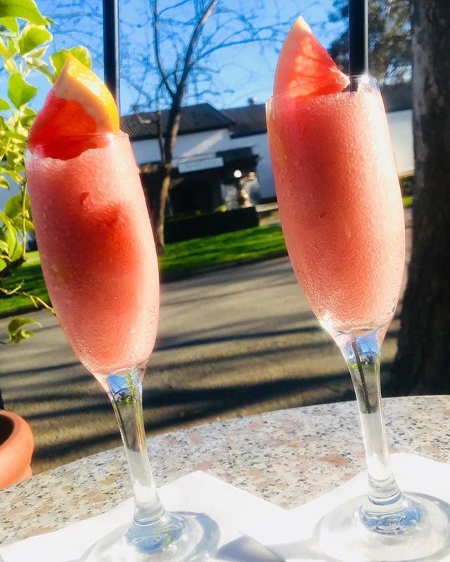 RT <a href="/VisitNapaValley/">Visit Napa Valley</a>: It’s warming up and we’re in need of some Frosé at @pizzeriatravigne. #NapaEats ift.tt/2wCT2KZ 

#TravelTuesday