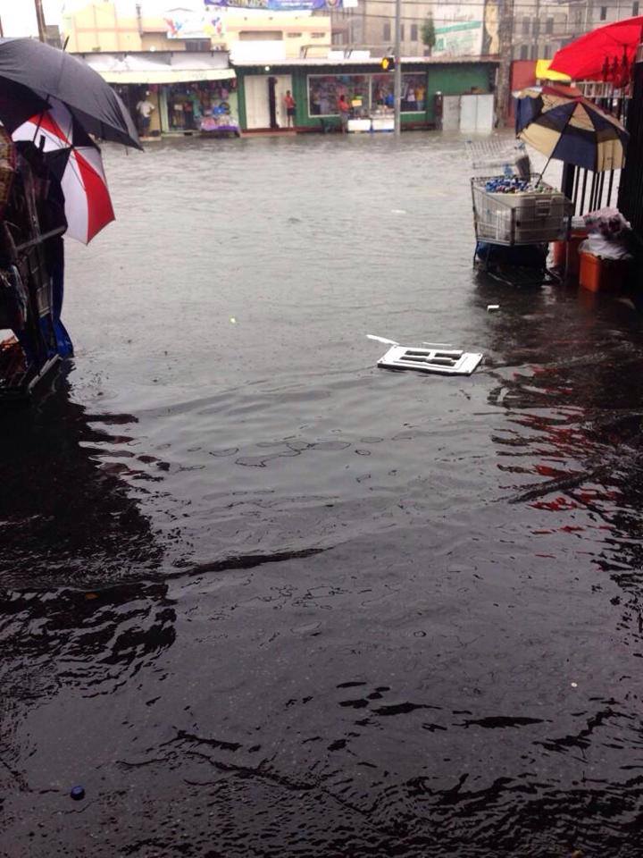 SirMylez's tweet photo. South Quay under water #letstestfiaas https://t.co/agYqh9H6fy