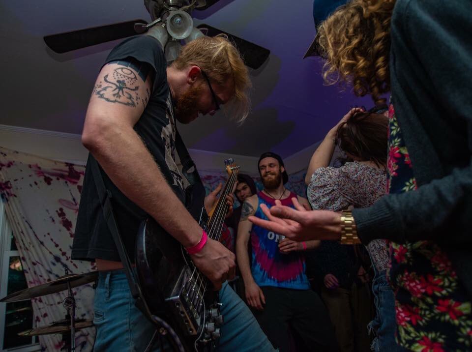 _Birdperson_'s tweet photo. YOOO we back. These are from are from our first set after our break as a 3-piece. Thanks for making it lit as fuck. Stoked to rip more gigs soon 💜💙 https://t.co/x8COTBgQfX