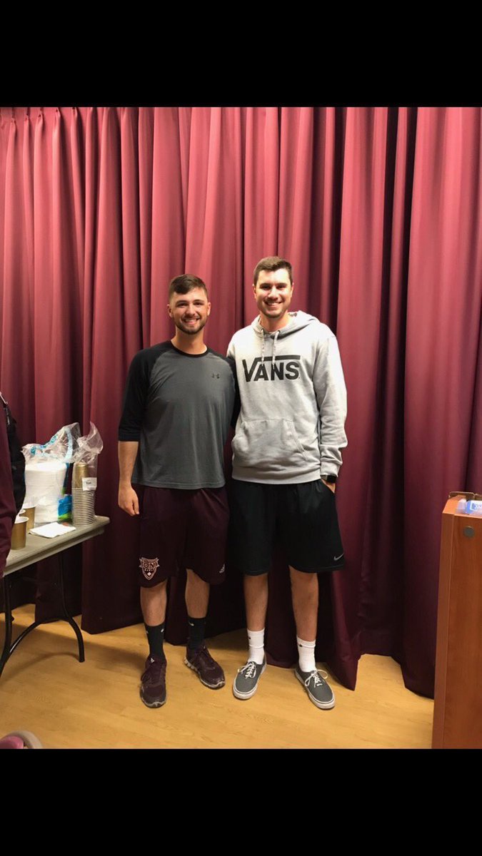 JDerosa10's tweet photo. Feels like yesterday we were signing to play at Iona an I can’t believe it’s over. Great memories over these last 4 years @kyacks_23 https://t.co/VNl4c3j4kG