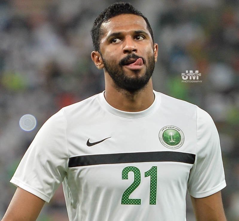 3s_98's tweet photo. #حرمان_المرداسي_من_الرياضه
في قضية "العويس والجاسم" 
تمّ العفو لأجل المنتخب والمونديال 
وفي قضية "المرداسي" 
تمّ الشطب دون النظر لمشاركته في المونديال 
.
• ما الفرق بين اللاعب والحكم ؟
كلهم مُذنبون وكلهم عقوبتهم (الشطب) 
لماذا يطبق الحُكم على أحدهم دون الآخر !!! https://t.co/DpQjwLawcG