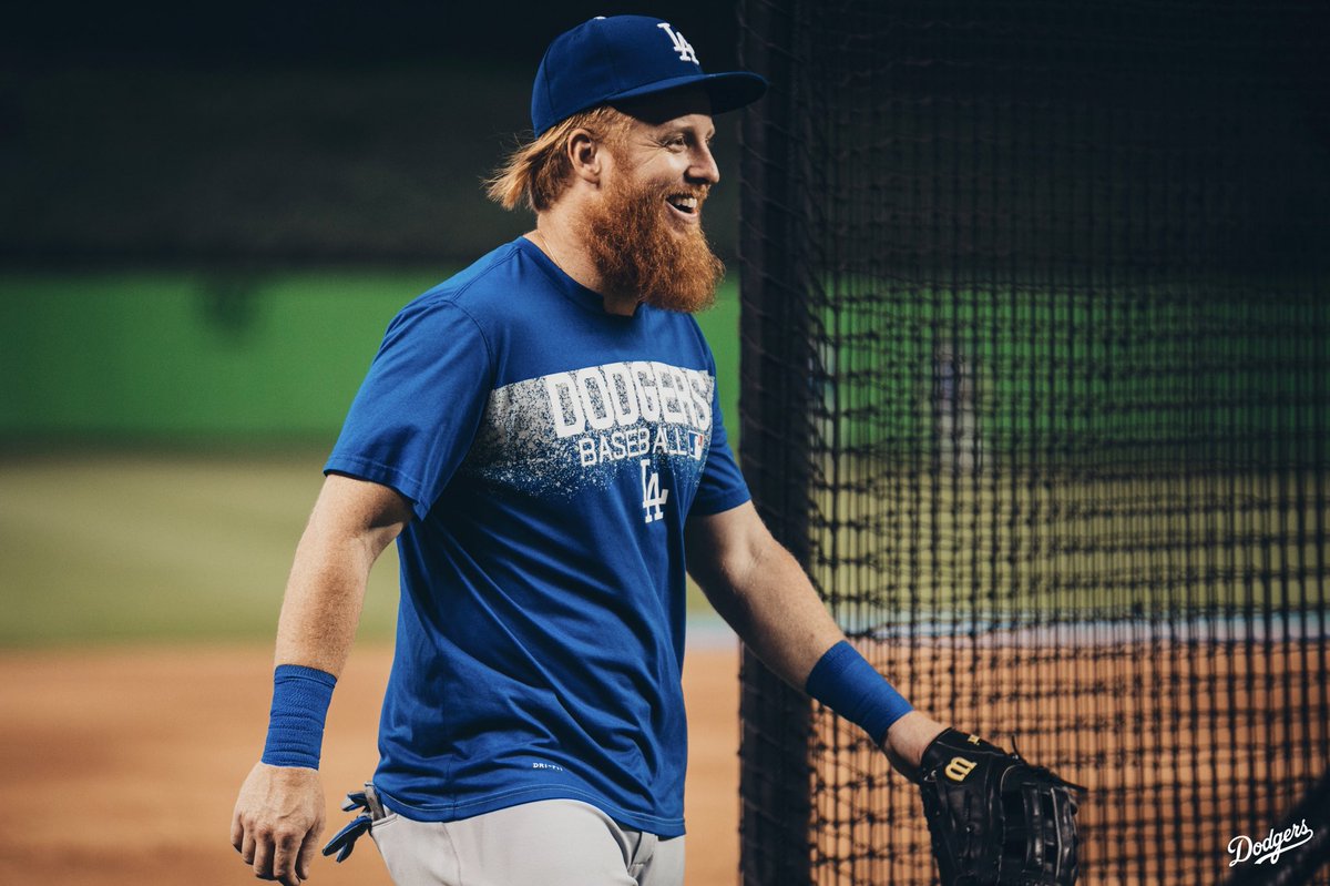 Dodgers's tweet photo. Let ‘em know who’s back. #Dodgers https://t.co/DmdGbbRzDw