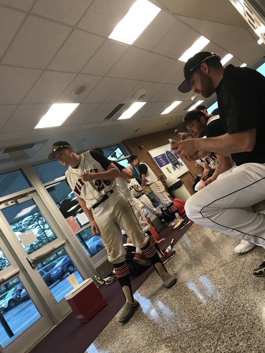 BaseballWarwick's tweet photo. @WarwickWarriors brought the team snacks as we finish the rain delay. Looks like we’ll be playing again shortly!!
#LLPlayoffs https://t.co/89STe3RkNc