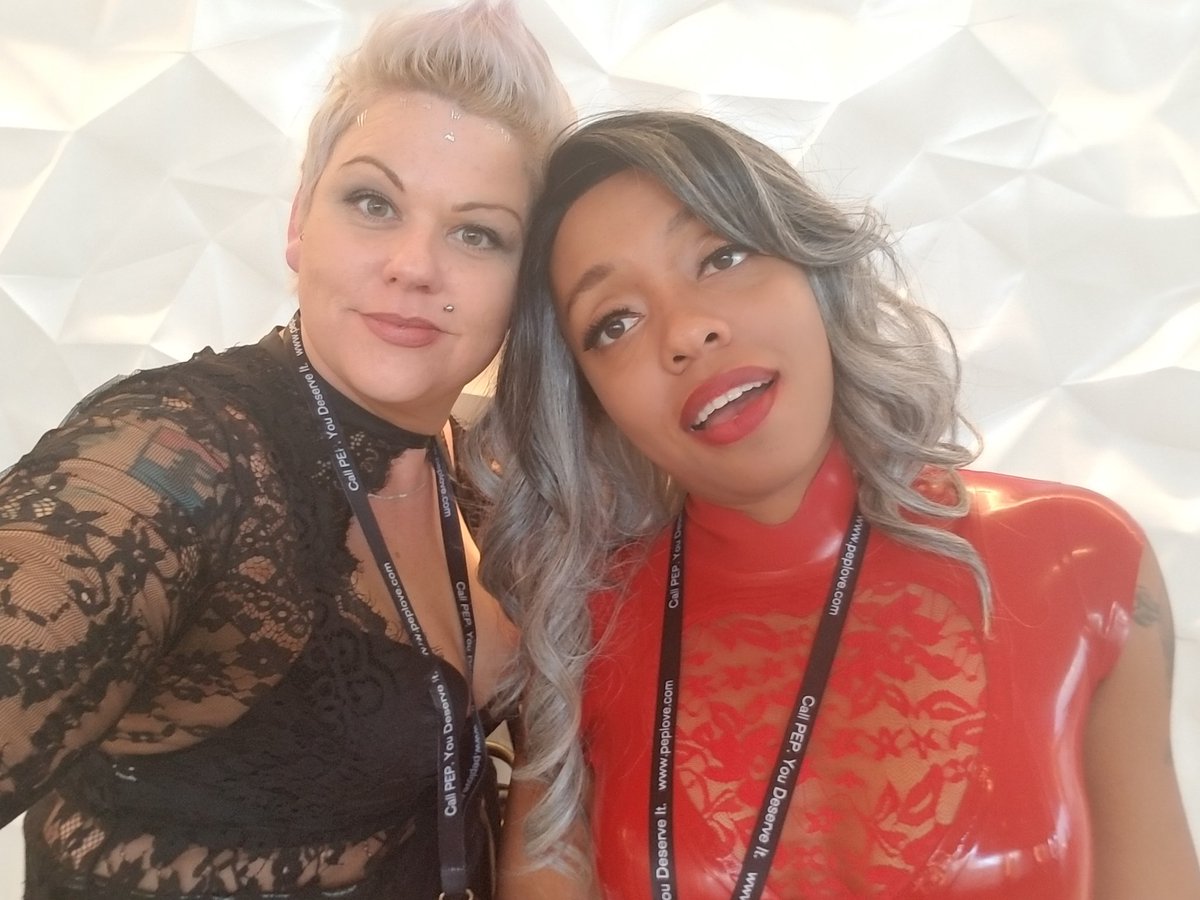 YourMadameRose's tweet photo. Most amazing friends @AstriaReine @DomConLA 2018
#FemdomforLife https://t.co/ia2svjvAW0