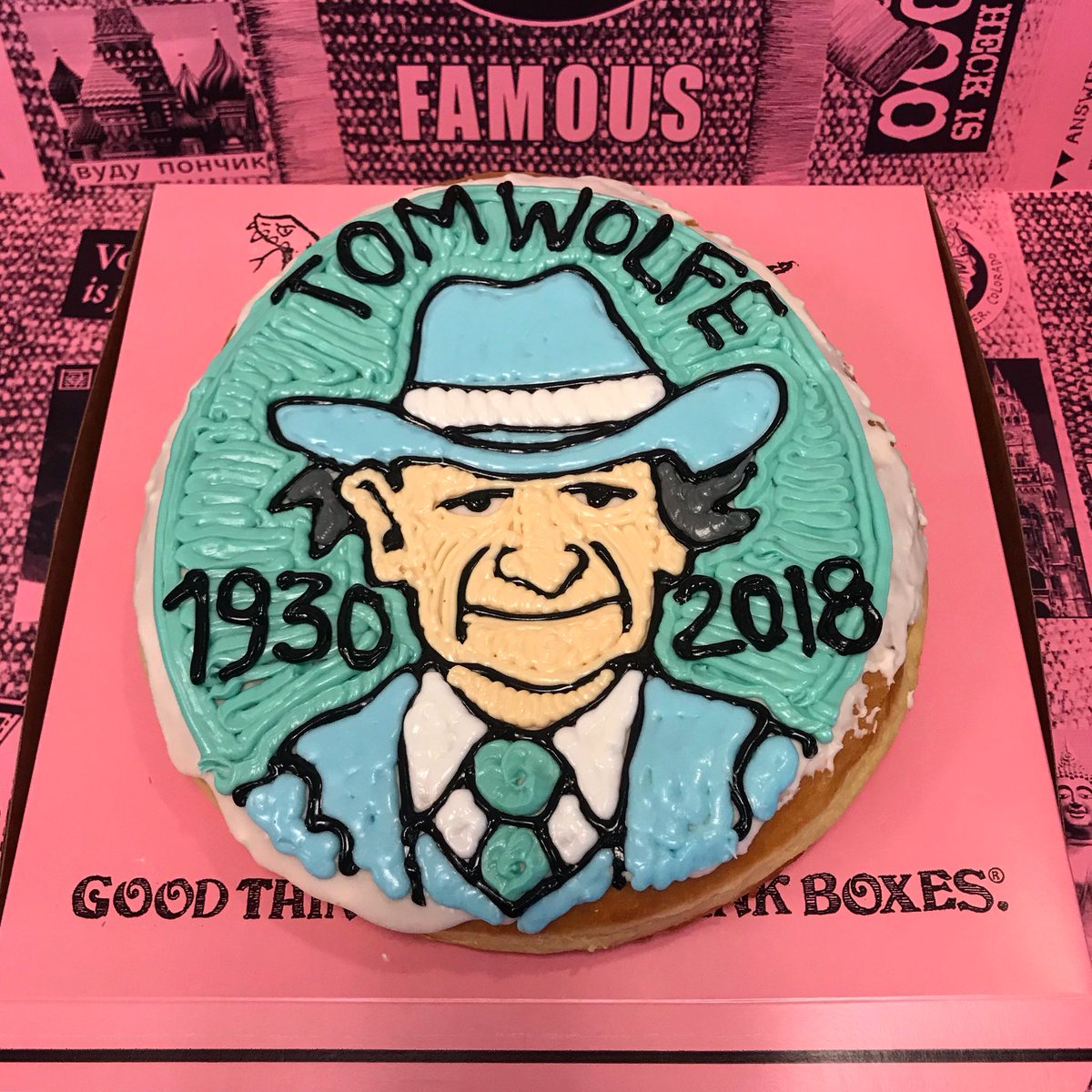 Tom Wolfe, author of The Electric Kool-Aid Acid Test and The Bonfire of the Vanities (1930-2018)
#tomwolfe #theelectrickoolaidacidtest #therightstuff #thebonfireofthevanities #author #rip