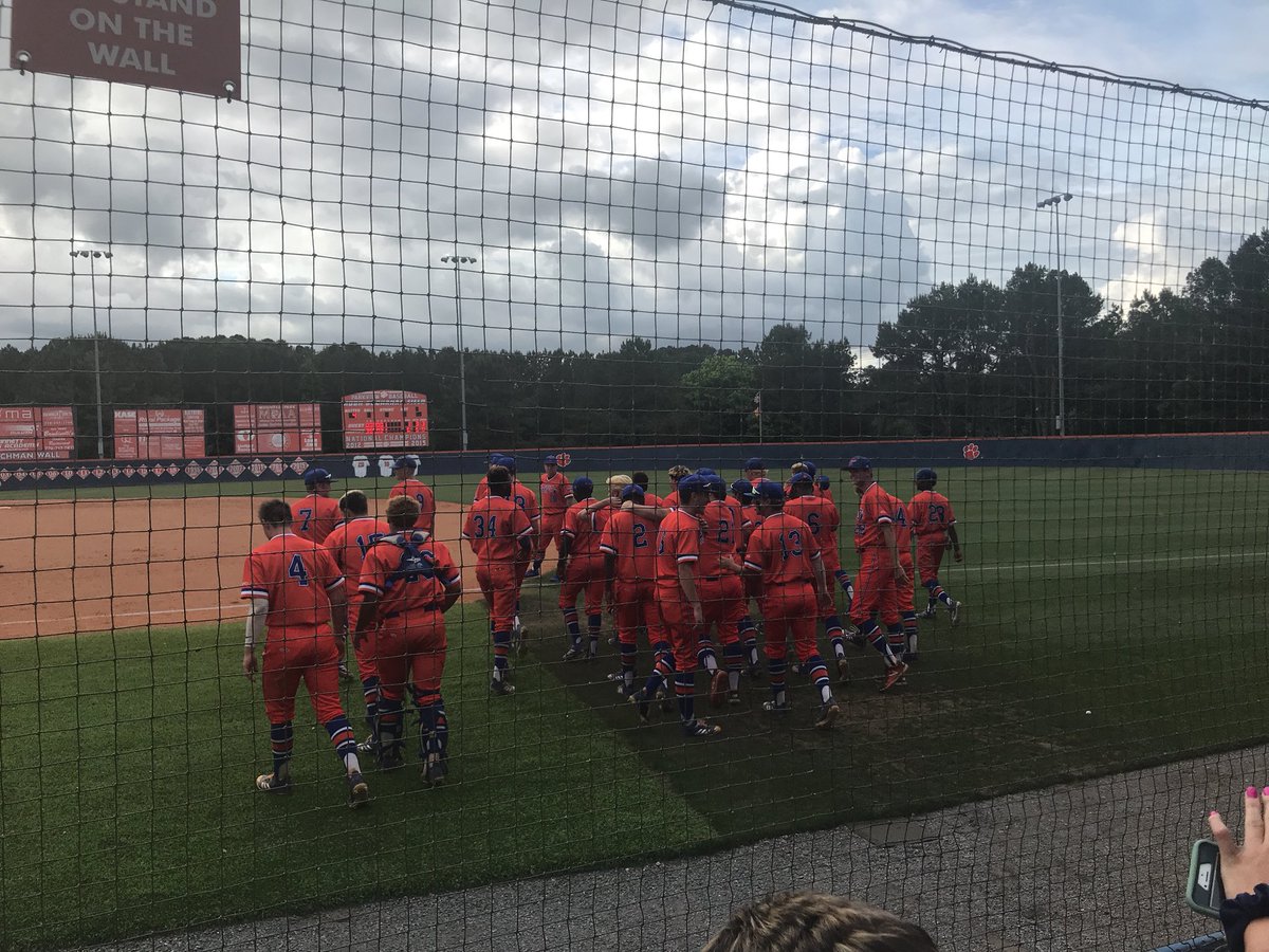 ParkviewFB's tweet photo. Congrats to our brothers @PVBaseballGA. Playing for yet ANOTHER State Title. #HailParkview https://t.co/TvTrWAQs4J