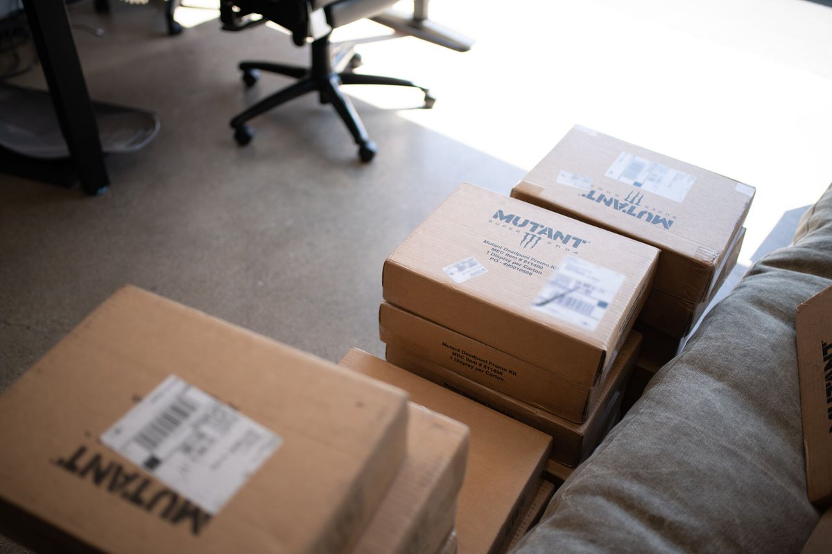 brianschroth's tweet photo. Thank you @MonsterGaming for the surprise drop at our @Alienware Training Facility 🤩

We all appreciate the special edition Mutant and tickets to see #Deadpool2 https://t.co/VeM9XI7iF6