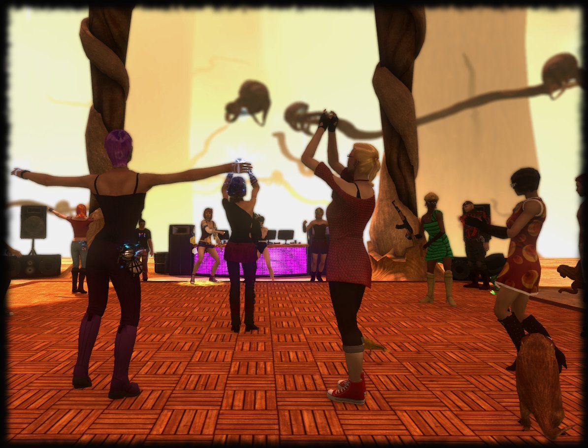 OrinNT's tweet photo. Hangin' with #WingsOfAgartha #TheReaping #swlrp 'bout time I made it to a show! https://t.co/9nua5EU4zJ