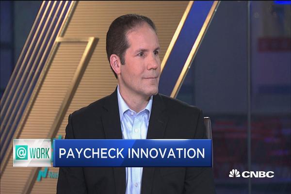 DisruptHRYWG's tweet photo. ADP’s chief strategy officer on the evolution of paychecks https://t.co/aaonq53OaE https://t.co/Mtyn2hjAWY