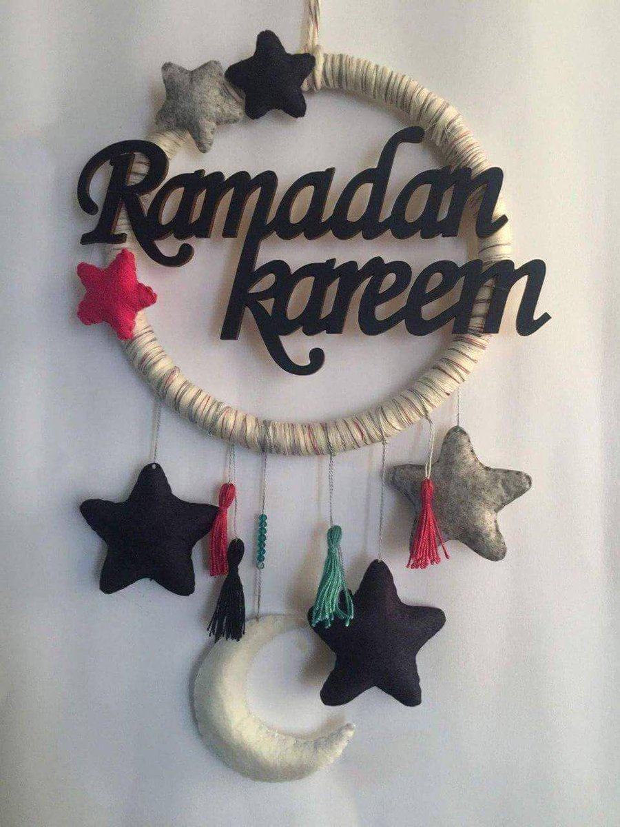 ghizlene2000's tweet photo. #رمضان_كريم لأحلى متابعين أحبكم 💋💋💋💋 https://t.co/yJJPmizzAS