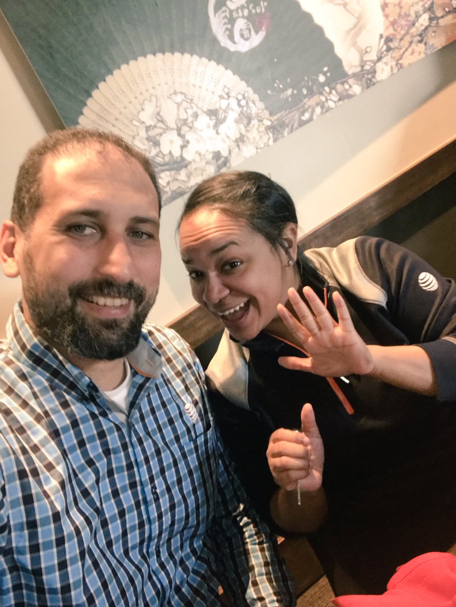 gauxlego's tweet photo. Celebrating 5yrs of straight excellence! Father Lion you rock! 🦁🦁🦁 #lifeatatt #NWVibes https://t.co/qlmxt3QuCg