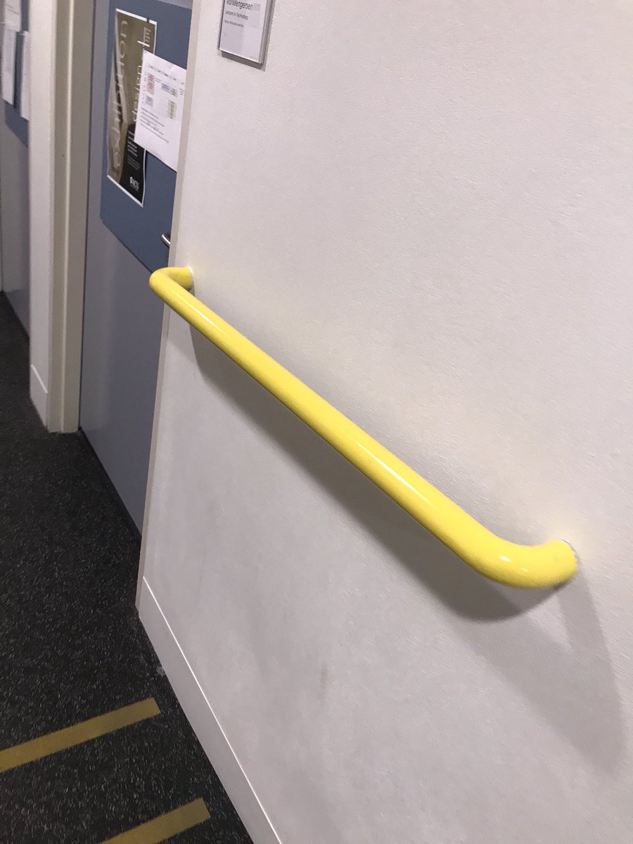 Safe —> evacuation diagram and fire hose 
Unsafe —> railing not padded #SafetyFirst #ACUEDU_p