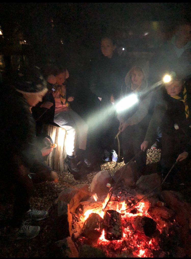 Colintweets4's tweet photo. It was great to host the 1st Alfredton Cub group at Wayn Gurr Derrk (Good Ground) community garden last night - learning about indigenous plants and reconciliation #FedUni #SuccessLivesHere https://t.co/jmxJhDSIUw