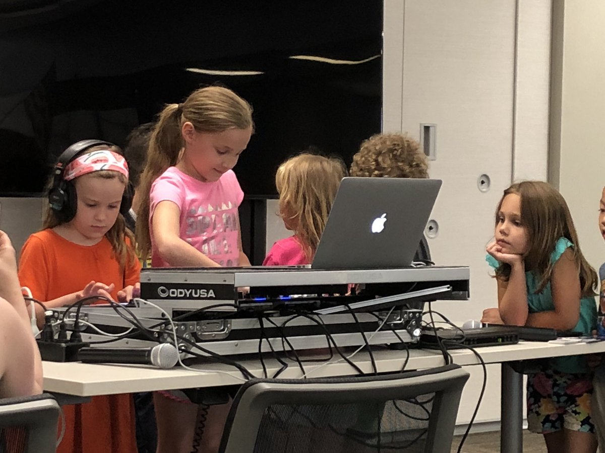 widadluqman's tweet image. Thank you @SalineCommEd for hosting DJ Class for our kiddos! #FosterTheArts #MultipleIntelligence Keep the beats coming!