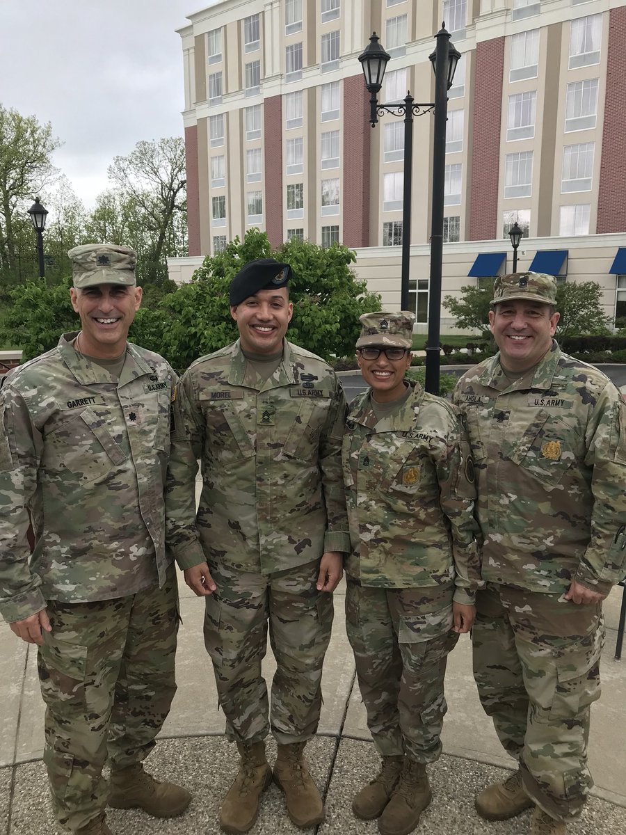 USAREC_Clev_CSM's tweet photo. Great day for the Toledo Rebels...  said farewell to 1SG Morel and welcomed 1SG McCloskey and family to the Rockstar BN as part of a Change of Responsibility..!!! #Rockstars https://t.co/Rl61XK7IKo