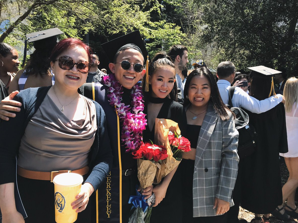kungfujenni's tweet photo. MY BROTHER GRADUATED FROM THE BEST PUBLIC UNIVERSITY IN THE WORLD !!! #UCBerkeleyGrad @jerryfuiscool https://t.co/PGpvnbuY8R